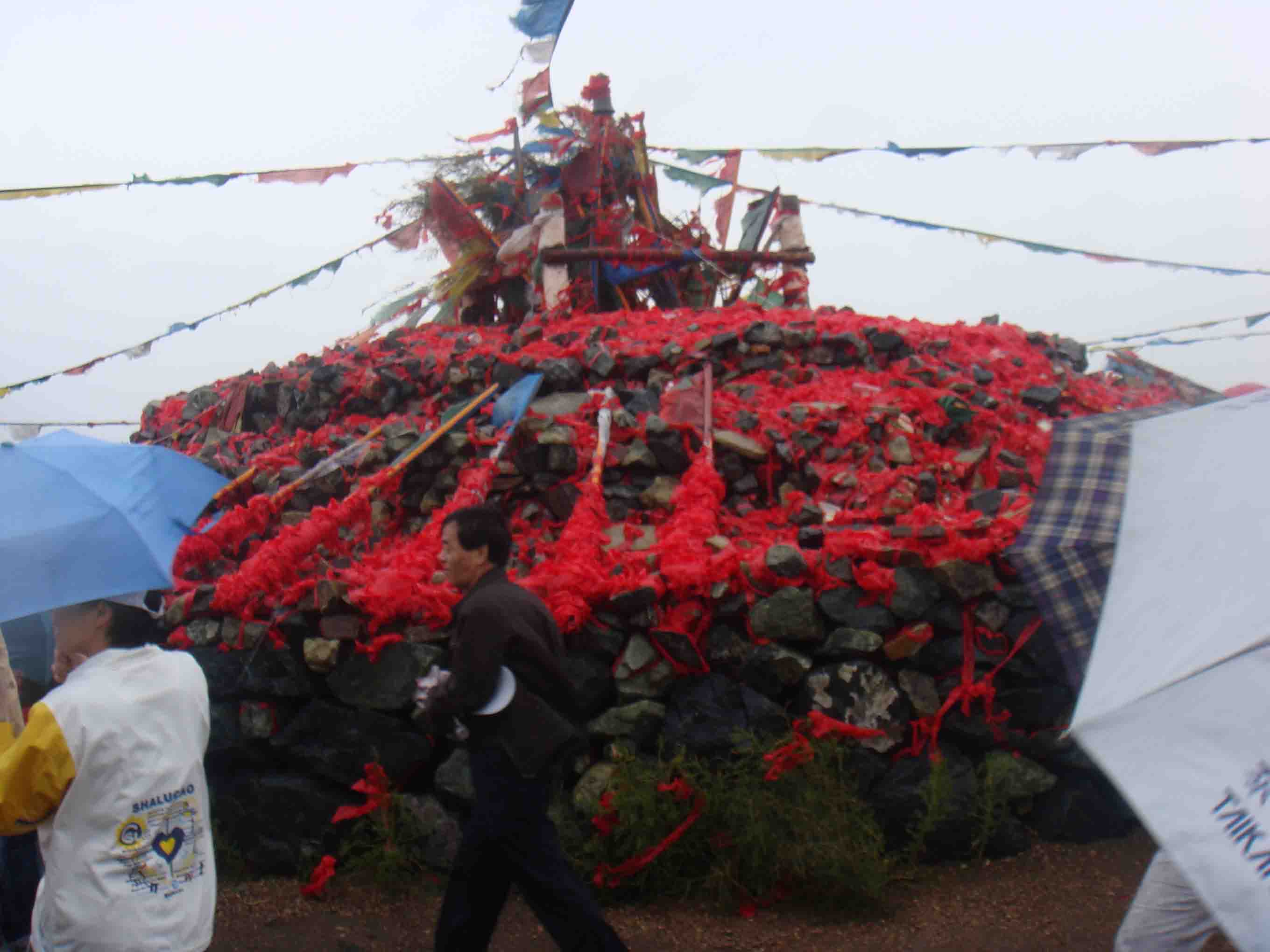 隆重的祭祀敖包仪式