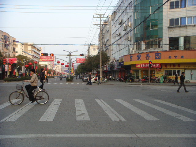 金山路与大庆路交界口