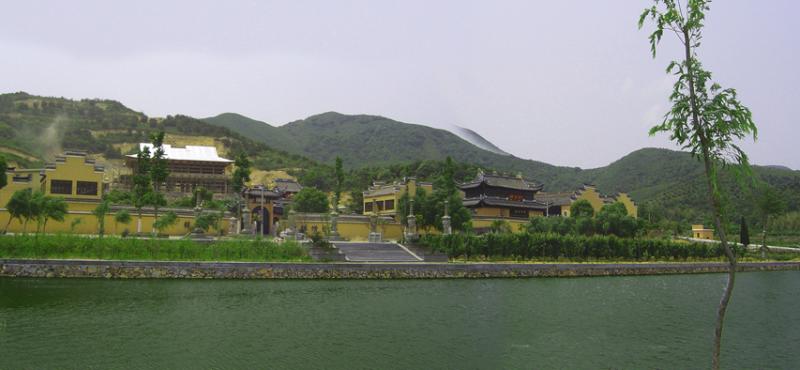 2007年时的象山玉泉讲寺，是本地发展最快的寺院