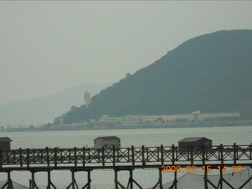 遥望海军基地2.jpg