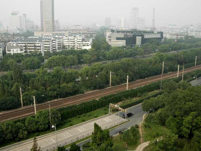 沪杭铁路与建设银行大厦