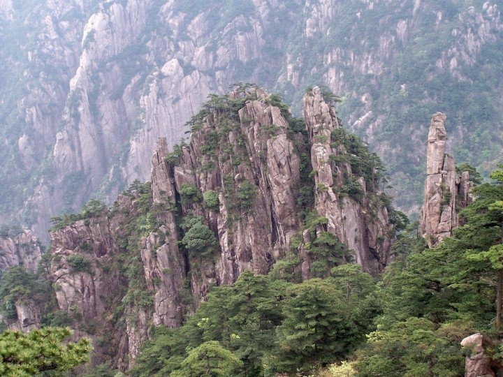 506黄山风景区狮子峰风光.jpg